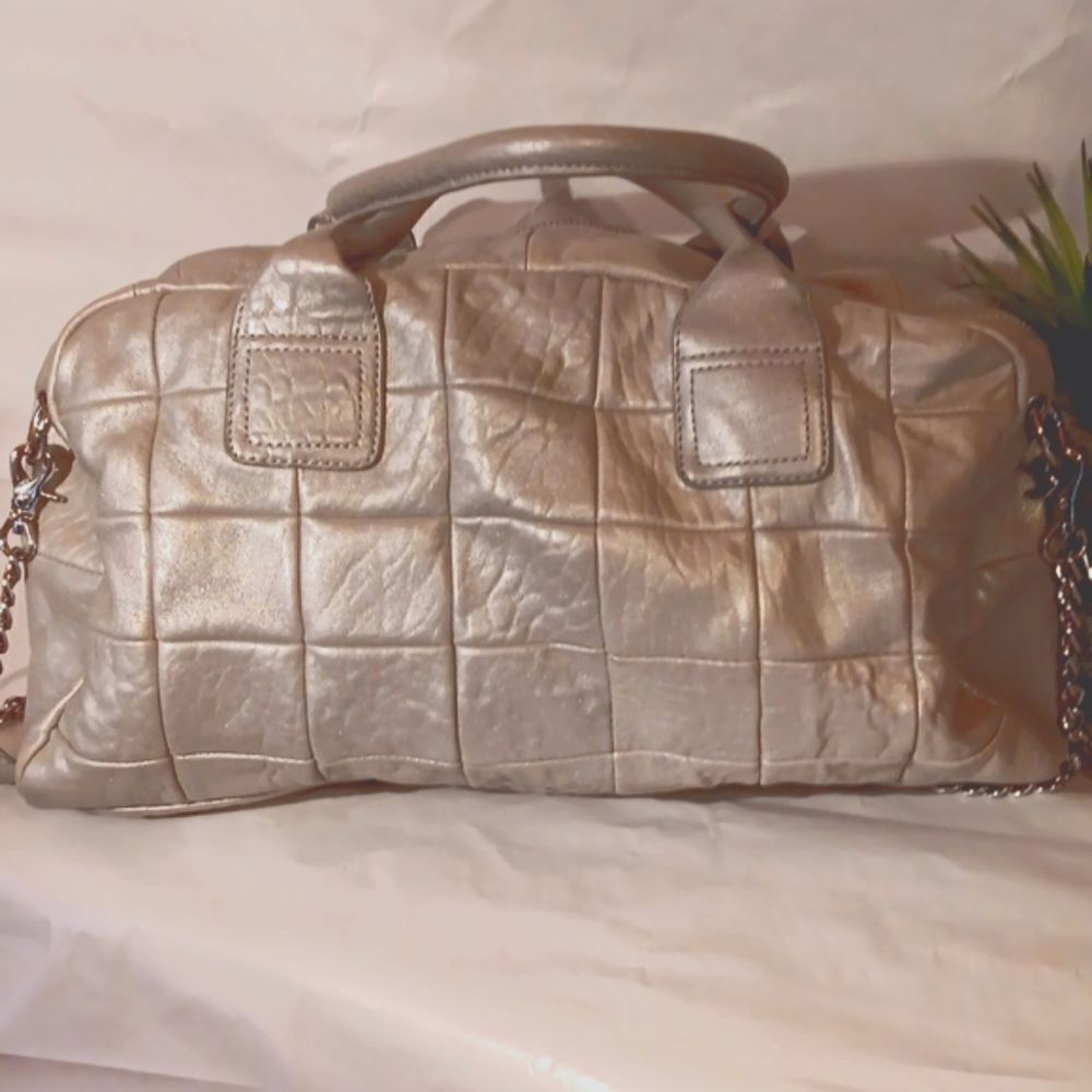Badgley Mischka Kisha Large Bag - Picture 6 of 14